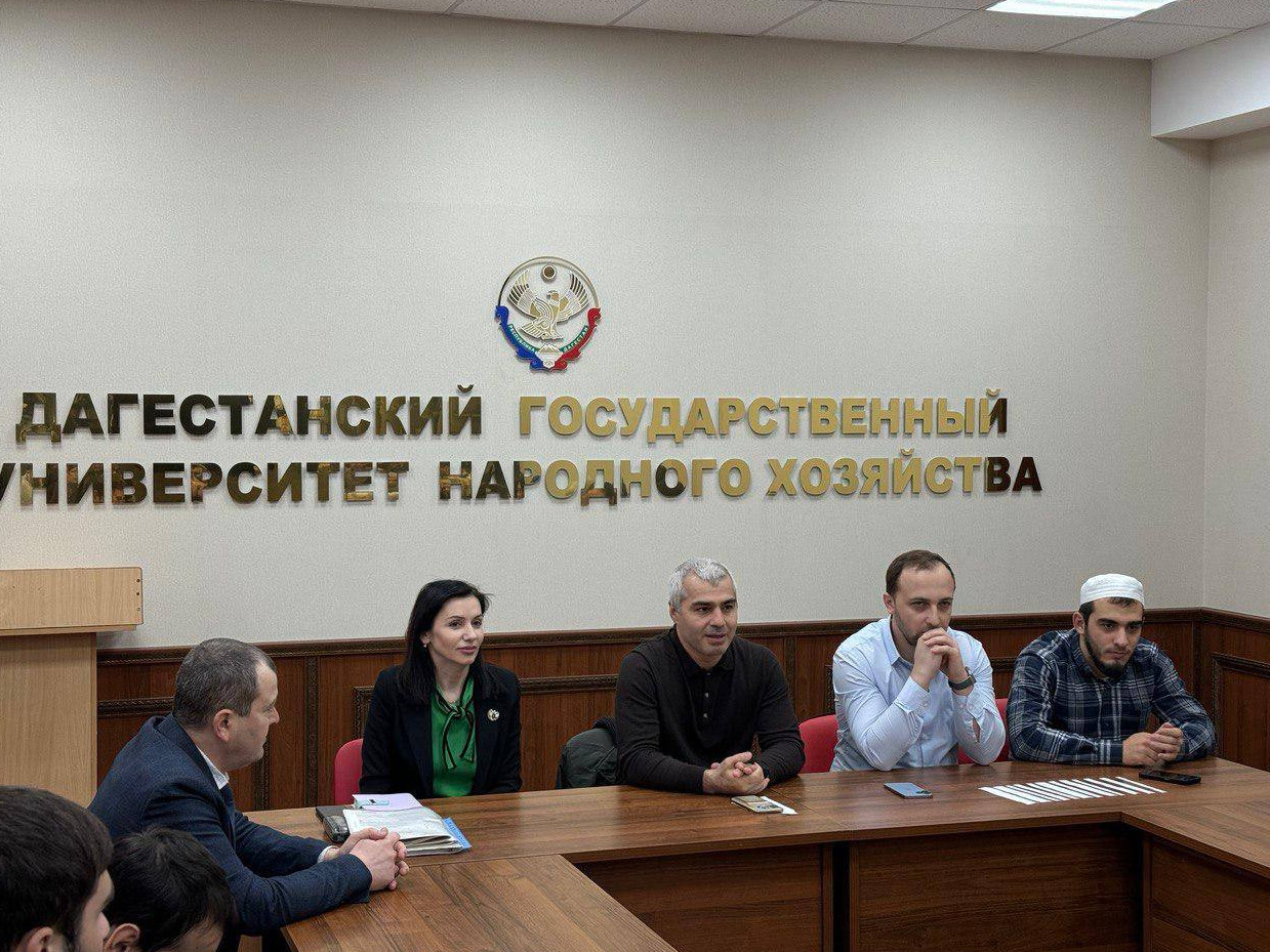Очередные открытые диалоги со студентами прошли в дагестанских ссузах и вузах